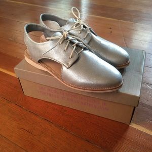 Rollie Silver Slingback Oxfords NIB size 38 / 8